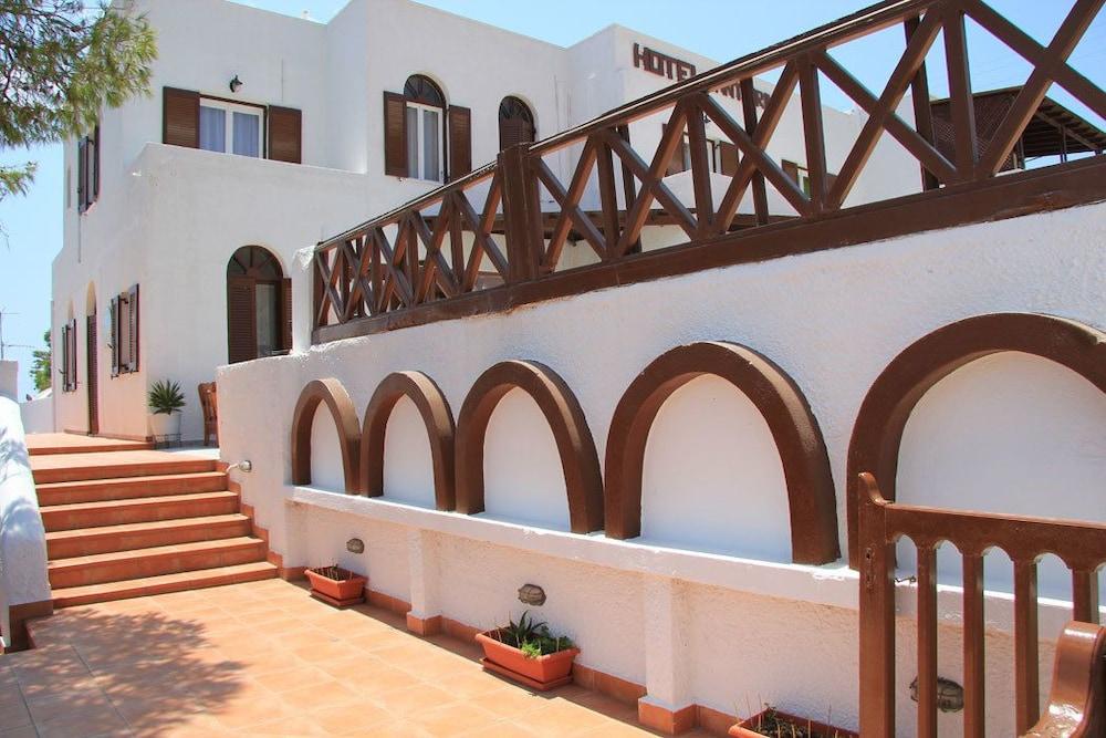 Santa Irini Hotel Perissa  Exteriér fotografie