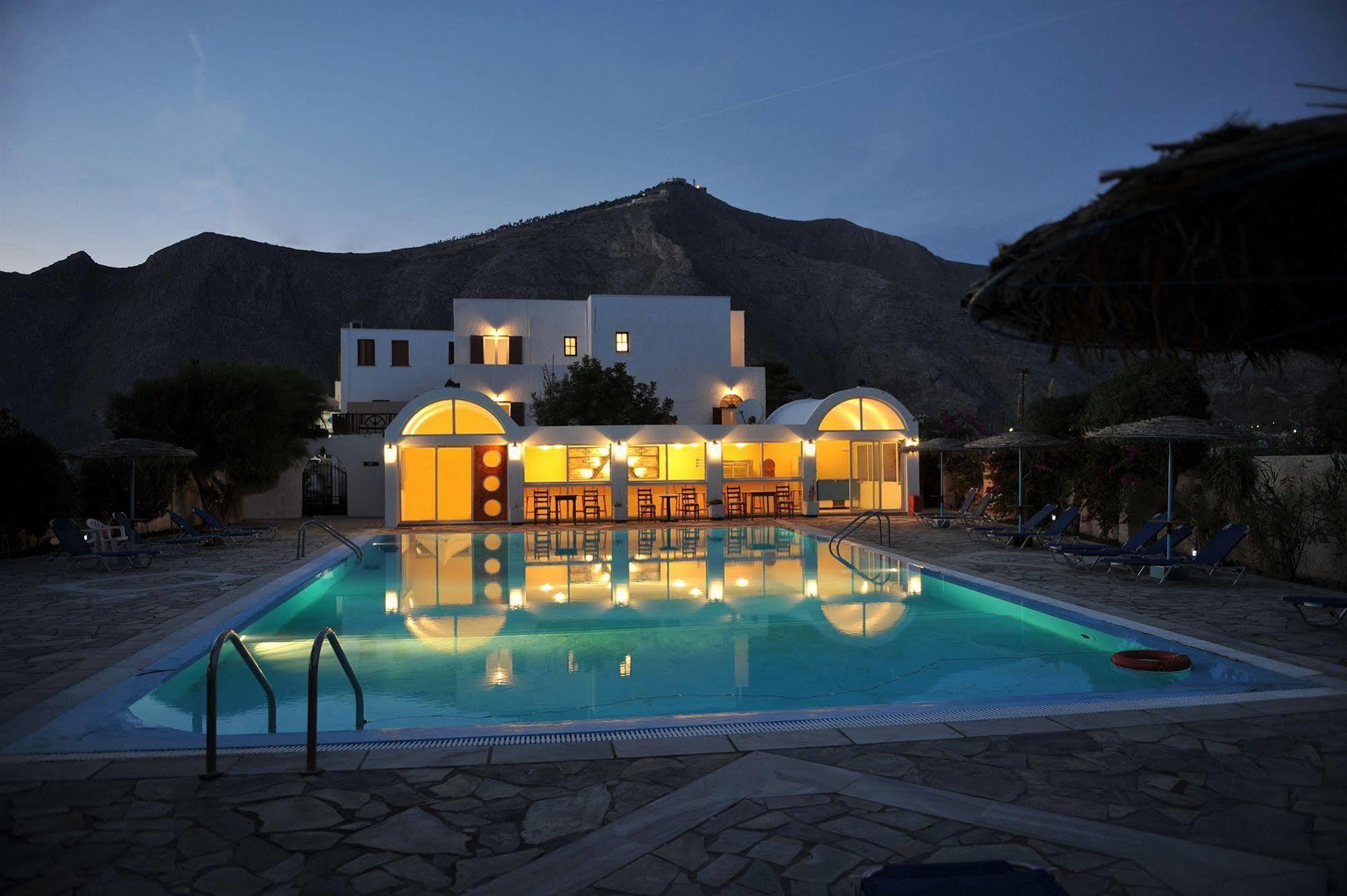 Santa Irini Hotel Perissa  Exteriér fotografie